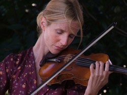 Mademoiselle Chambon: Véronique (Sandrine Kiberlain)